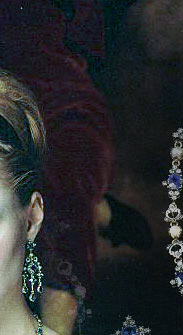 the westminster tiara,chaumet,kokoshnik,diamonddiadem,tiara,email,historische,Diamanten,platinum,treasure,Prinzessin,westminster,Grosvenor,chaumet, duchess,platinum,enamel,trove,jewellery,Schatzkammer,knigliche,royal jewels,englisch,schmuck,viktorianisches collier,windsor,UK,Britain,England,Brillanten,courtjeweller, diamant,diamonds,royal,victorian,jewrelry,Schmucksammlungen,royalty,royals,sapphire necklace,royalty,british royal jewels,aristocratic tiara,chaumet kokoshnik,chaumet diadem,diademe Eine einzigartige Arbeit, Vergissmeinnicht-Blten aus Diamanten und Brillianten auf einem Hintergrund aus blauem Transparent-Email, traumhaft schn in Platin als Kokoschnik von Chaumet, Paris gearbeitet.<br> Vorbild waren die Hof-Kokoschniks der Romanovs, mit blauem Samt und Edelsteinen. Es sollte der Eindruck erweckt werden, das russische Diadem wurde durch Alchemie von Samt zu Email. Die Blten sind aus 280 Brillanten geformt, es ist ein absolutes Meisterstck und aussergewhnlich in seiner Art.