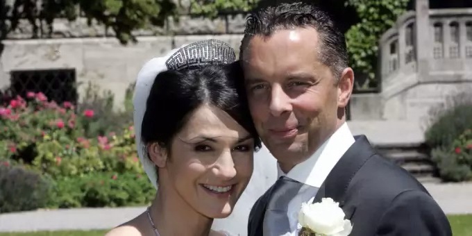 bridal tiara,faber castell edding Baroness  Ottilie von Faber and Count Faber Castell,worn by Mariella Ahrens - when marrie count patrick Faber-Castell,diamond tiara,diamond diadem,diamond meander tiara,greek key diamond tiara,faber castell tiara,diamond diadem,gr&auml;fin faber castell tiara,gr&auml;fin Faber Castell,nobel german,german nobel family,diamonds,historic jewels,nobel wedding,Meander Diamond Tiara |Countess Ottilie von Castell R&uuml;denhausen|Gr&auml;fin Faber Castell | German Noble Familyr ,tiara,diadem,krone,diamanten,greek keytiara,meander tiara,jewel,schmuck, diamant,diamonds,jewels,jewelry,imperial jewels,tiaras,royal tiaras,royalty,toyal jewellery,maeander tiaras,german royalty,greek key tiaras bridal tiara