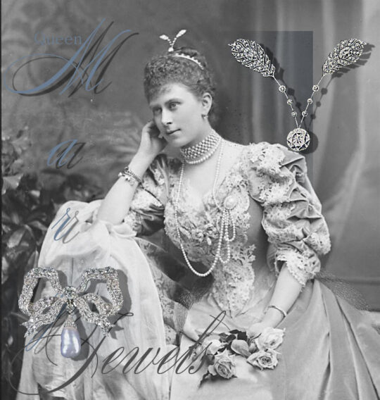 Queen Mary's City of London Choker Necklace|Pearl and Diamond Choker Bracelet, Wedding Gift,wedding gift of the City of London, British Royal Jewels Queen Mary England diamond diamonds,collection,joaillier,Joaillerie,history,thistles in diamond,royals,english royal family england,english,uk,britishroyals,windsors,royaljewels,history,monarchy,joyas,reales,queen,the queen,queen diamonds,the queen's,queen marys necklace,queen marys diamond necklace,diamond pearl choker,collier de chien,dog collar,diamond and pearl chollier dde chien, diamond and jpearl dog collar,queen marys's choker,queen marys wedding gifts,historic jewels